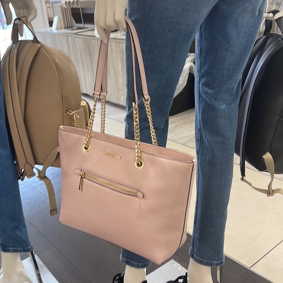 MICHAEL KORS
Jet Set Medium Front Zip Pebbled Leather Chain Tote 
Powder Blush - Picture 8 of 16